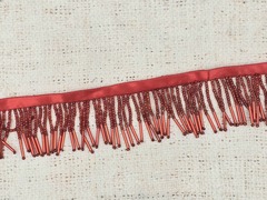 Тесьма отделочная атлас с бисером, ш. 4 см, красный