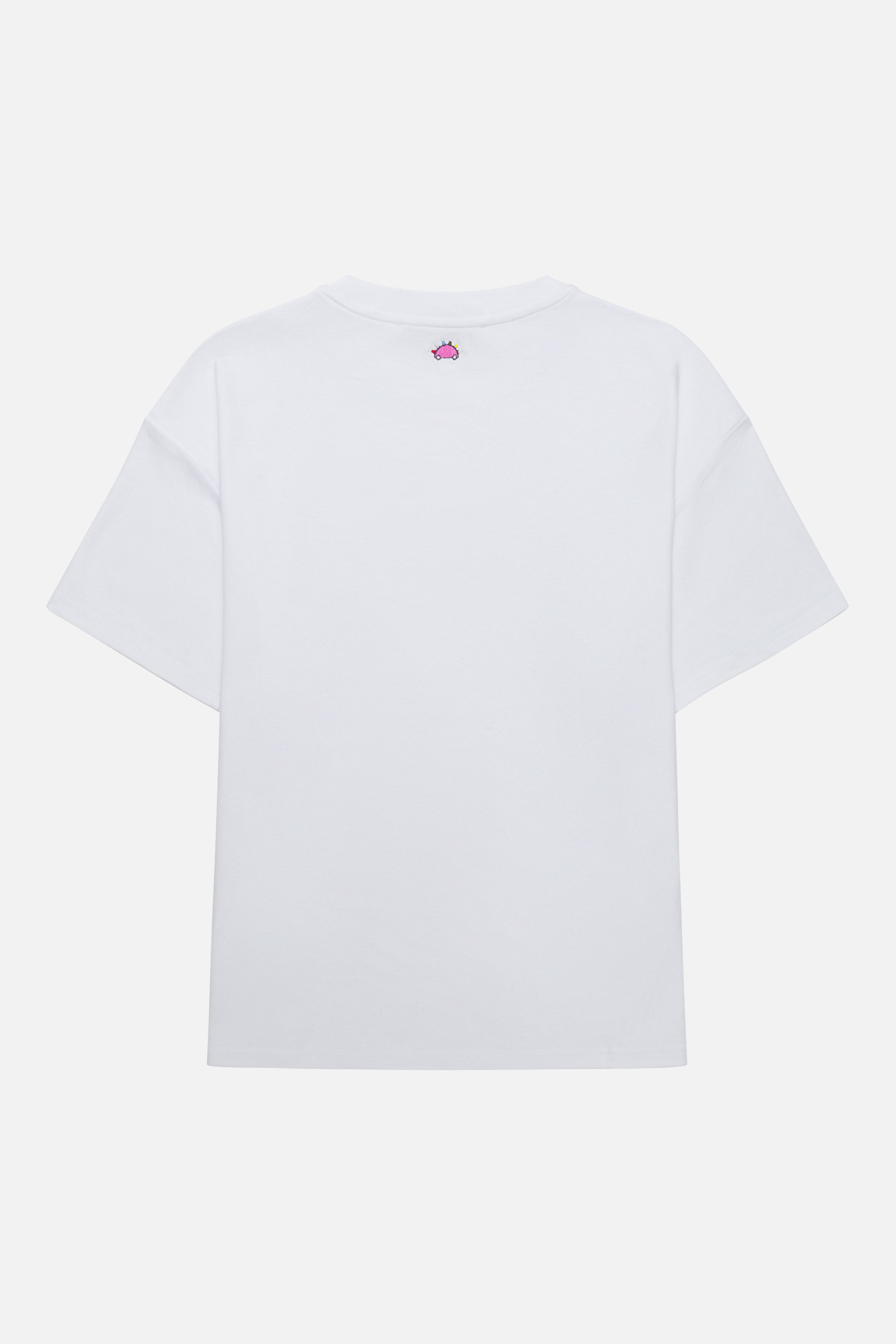 Футболка с вышивкой