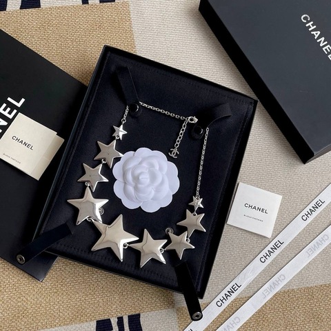 Колье звезда белое Chanel 2026г