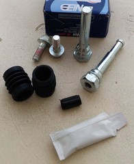 ПАЛЕЦ СУППОРТА ПЕРЕД НАПРАВЛЯЮЩИЙ CRUZE, AVEO T300 К-Т 2ШТ FRENKIT