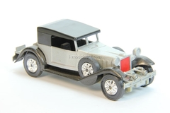 Stutz DV32 convertible closed IA-1932 USSR remake 1:43