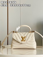 Louis Vuitton Hold Me