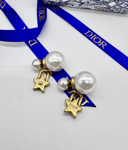 Серьги-пусеты диорки (жемчуг) DIOR с подвесками звёздочками