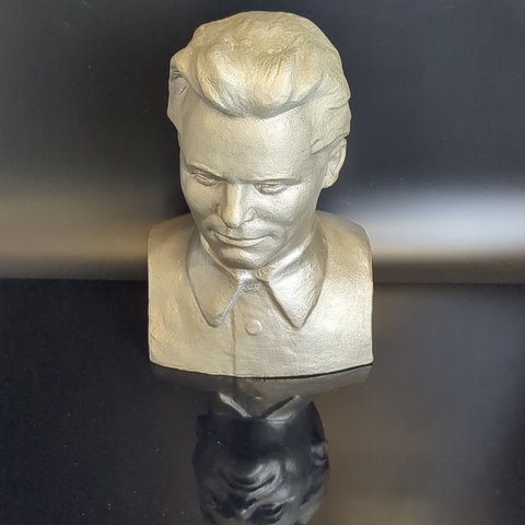 Бюст С.М. Киров. Автор Теплов Н. А. СССР 1981 год