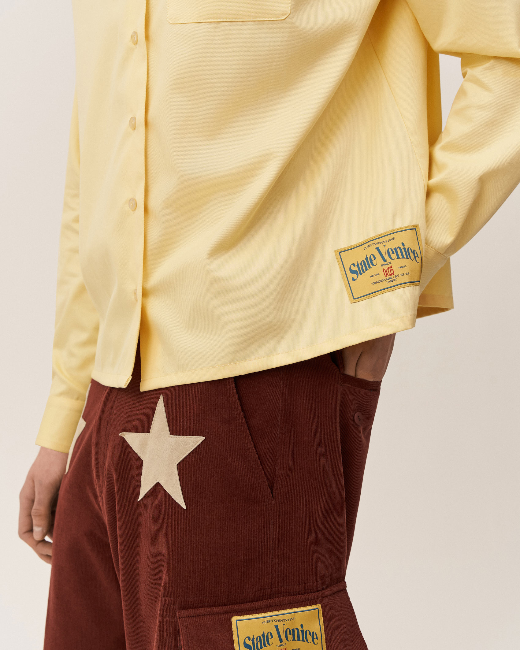 Приталенная рубашка из вискозы