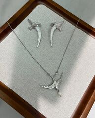 Комплект серьги и колье ПТИЦА-ЛАСТОЧКА в стилистике PINKO