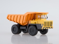 BELAZ-540A Dumper yellow-orange 1:43 Dealer models BELAZ