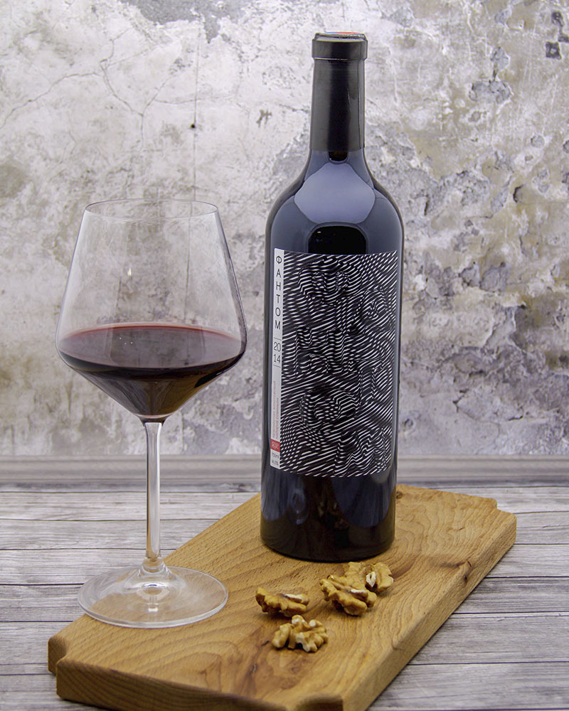 Phantom Dry Red 30/70 vintage 2014 14,5%  0,75 l.