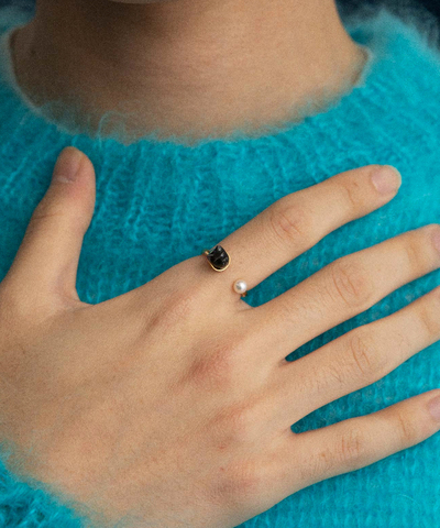 Кольцо MINI KITTY PEARL black
