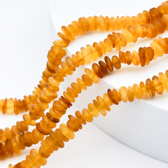 Янтарь матовый, бусины крошка, размер 5,7-6,6* 1,9-3,4, цена за отрезок 8,5 см (1/4 нити)
