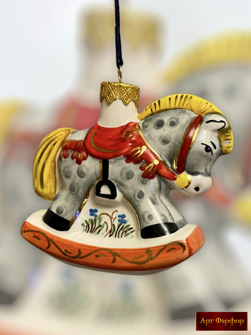 Елочная игрушка Лошадка серая