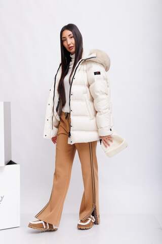 Peuterey Пуховик теплый с пушистой меховой оторочкой по капюшону