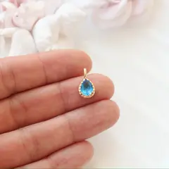 Подвеска Капля с ярко-голубым фианитом, 15*8 мм, позолота, П415