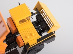 BELAZ-540A Dumper yellow-orange 1:43 Dealer models BELAZ