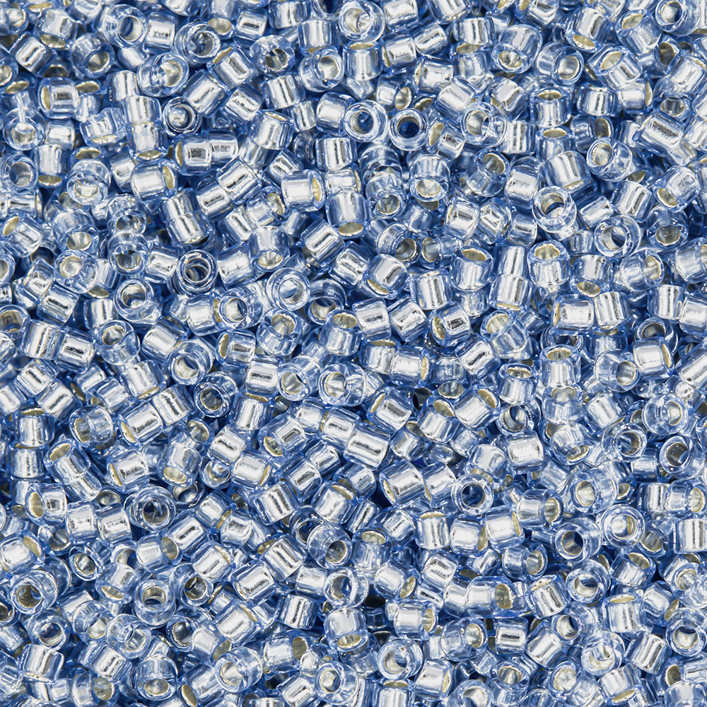 Японский бисер TOHO Treasure (№33), с внутренним серебрением, прозрачный