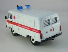 UAZ-3741 Ambulance 1:43 Agat Mossar Tantal