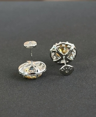 sergi-pusety-iz-serebra-925-proby-s-zheltymi-muassanitami