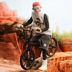 Случайная фигурка Come4Arts: Extreme Sports