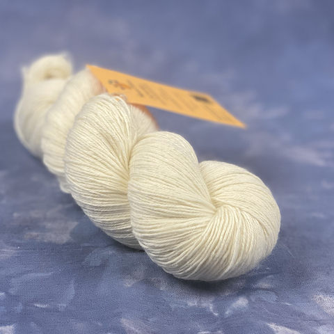 Носочный меринос O'Yarn в пасмах 100 г (400 м)