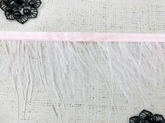 Кант с пером страуса, ш. 9 см, бледно-розовый