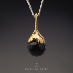 Подвес из черного нефрита Лист Гинкго позолоченный