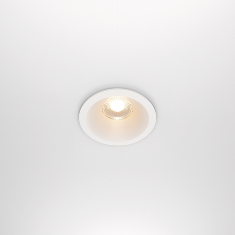 Встраиваемый светодиодный светильник Maytoni Zoom DL034-01-12W2.7K-W