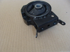 подушка двигателя левая  Geely MK  1016000634