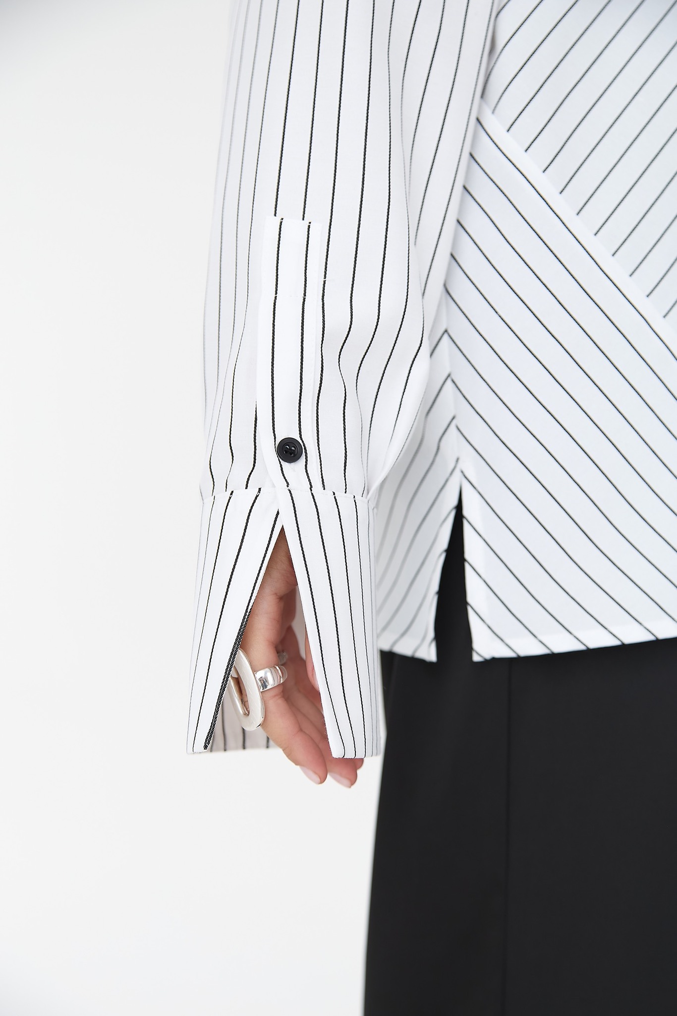 Рубашка прямая комбинированная в полоску, черно-белый