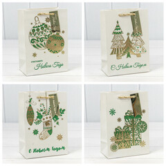 
          Пакет подарочный 14 х 20 х 8 см Набор 4 шт "Новый год" (Белый)