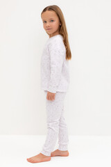 пижама  для девочки  К 1587/нежно-лавандовый,лепестки цветов
