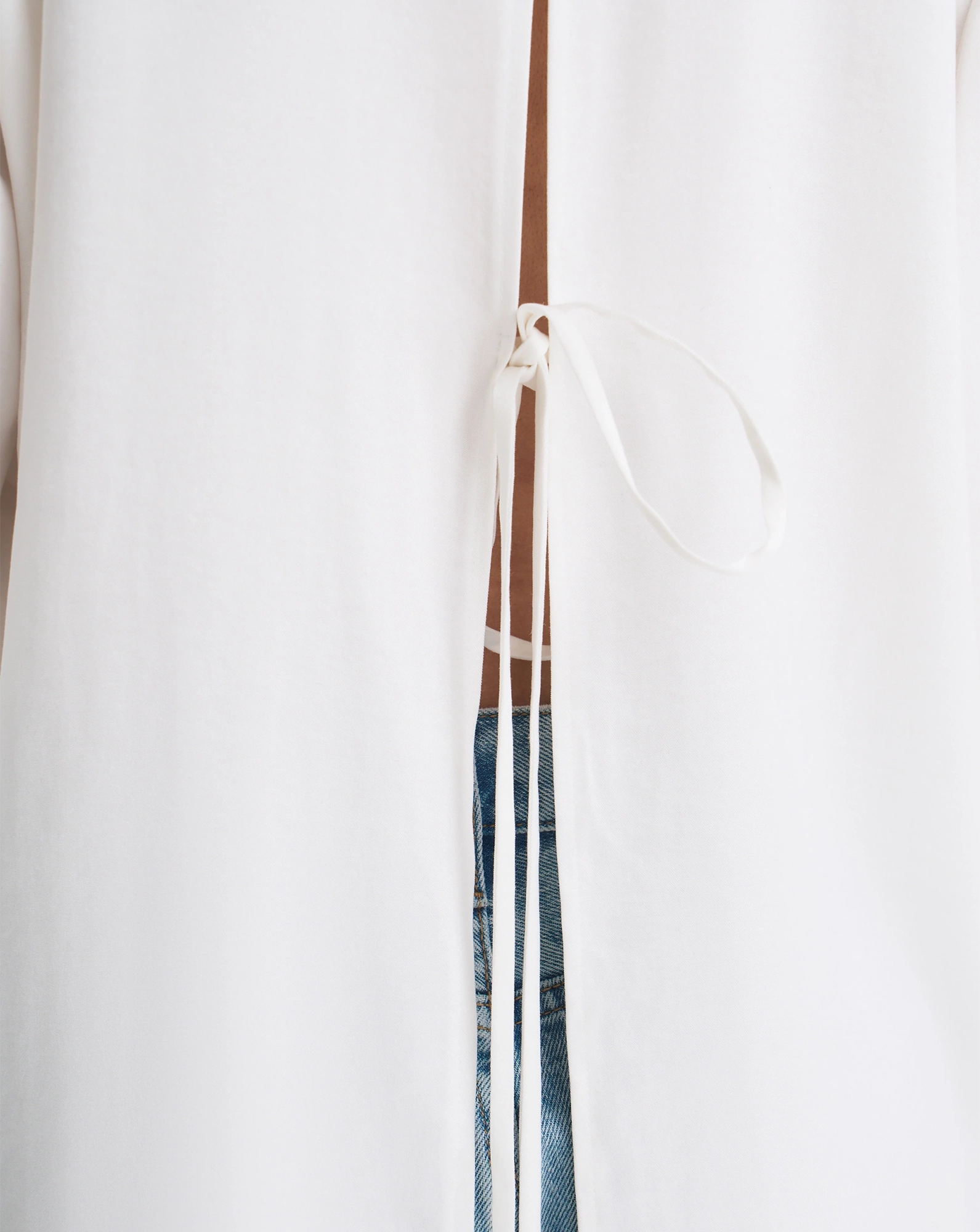 Блуза из купры с разрезом