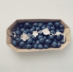 Браслет Flower White