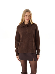 Шоколадный шерстяной свитер с воротом на пуговицах