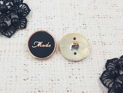 Пуговицы костюмные, матовые, d 2,5 см, золото