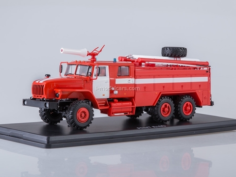 Ural-4320 AC-7,5-40 with white stripes 1:43 Start Scale Models (SSM)