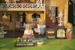 Загородный домик Happy family 012-03 с полным комплектом мебели и семейкой котиков