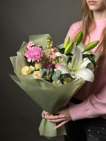 Сборный букет «Весенний вернисаж»