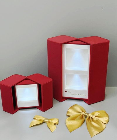 Подарочная коробка шкатулка для кольца/набора украшений с подсветкой