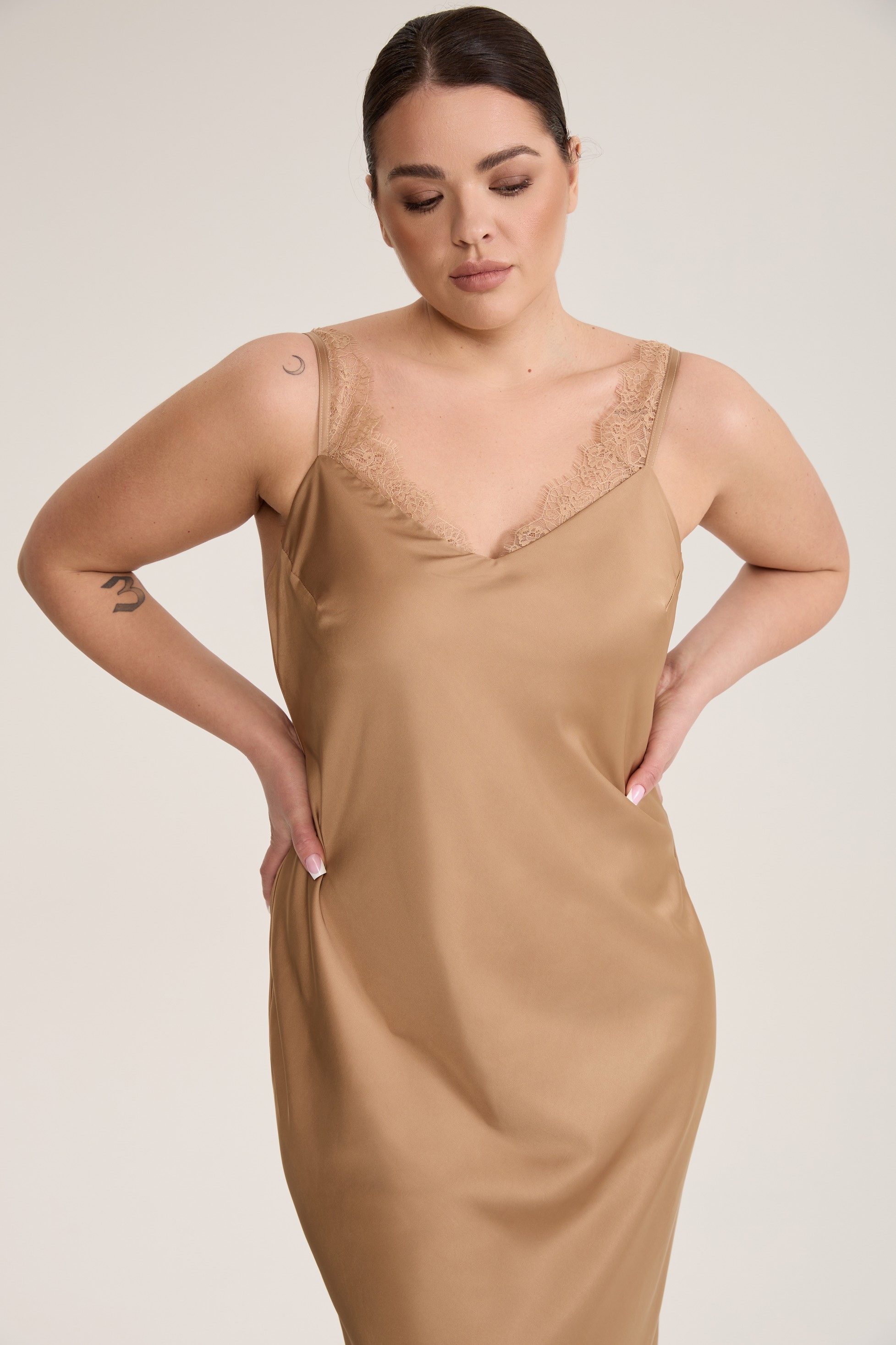 Платье-комбинация с кружевом, капучино