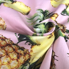 Ткань хлопок поплин с ананасами на розовом фоне 2054