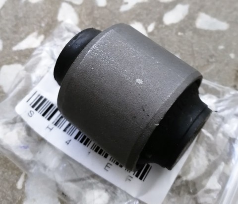 САЙЛЕНТБЛОК РЫЧАГА ЗАДНЕГО ПОПЕРЕЧНОГО ВЕРХНЕГО ELANTRA HD, i30 FD, CEED ED КУЛАКА ЗАД SONATA ONNURI, PMC