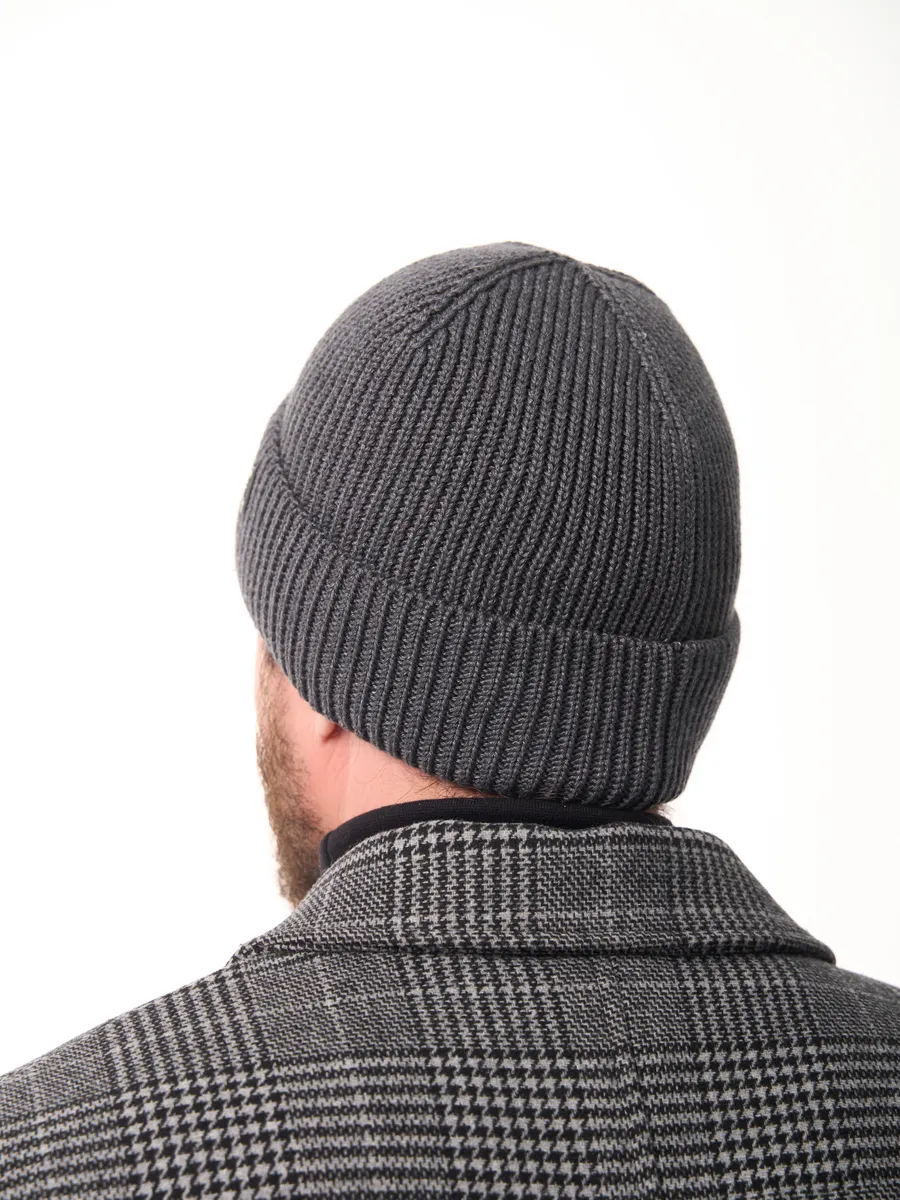 Шапка зимняя на флисе вязаная осень