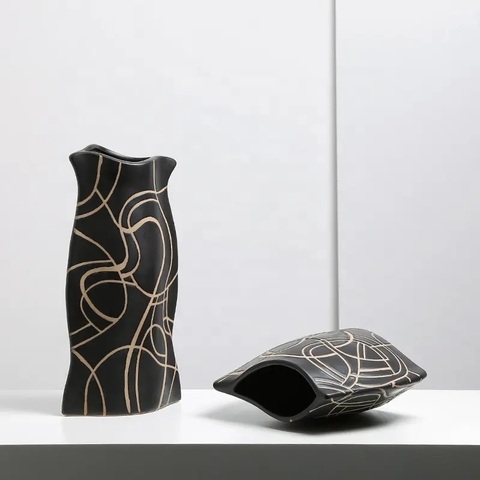 Ваза Abstract Flat Vase B
