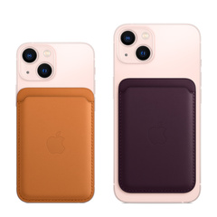 Карман-Чехол для телефона APPLE iPhone Leather Wallet with MagSafe - Dark Cherry (MM0T3ZM/A)