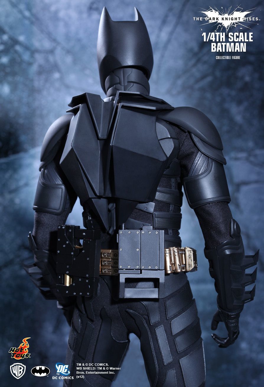 Фигурка Бэтмена Темный Рыцарь - The Dark Knight Rises 1/4 Scale Batman