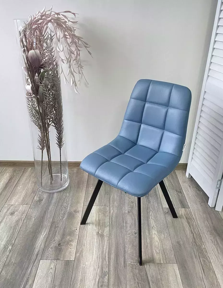 Стул CHILLI SQUARE HK017-17 глубокий голубой, PU/ черный каркас М-City
