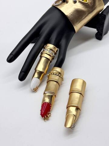 Кольцо на весь палец Schiaparelli