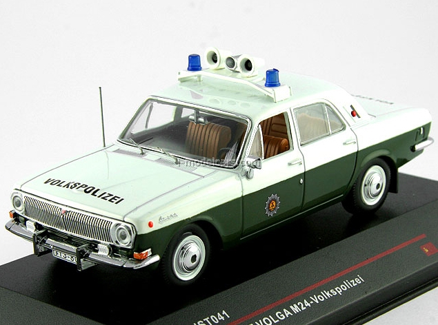 Modèle Réduit GAZ M22 Volga Police Russe 1/43 - Transformation Unique Par IXO - Occasion Comme Neuf