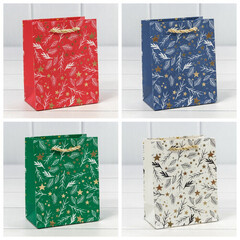
          Пакет подарочный 12 х 15 х 6.7 см Набор 4 шт "Новогодний" (Микс)