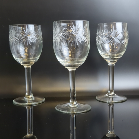 Бокалы хрустальные под вино набор из 3 штук, алмазная грань, резной красивый узор, (объём -? мл), винтаж СССР 1970-1990 гг
